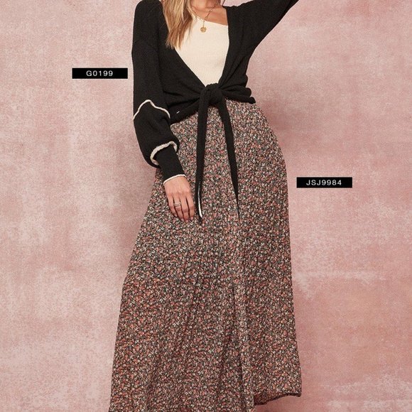 Women's Black Textured Self-tie Closure Long Sleeves Knit Cardigan Sweater NWT - Picture 3 of 3